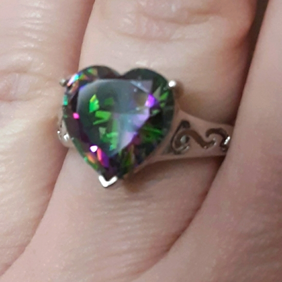 New Huge Heart Shaped Mystic Topaz 925 Silver Ring. - Picture 10 of 15